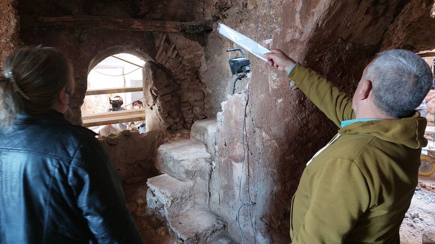 Un detalle de los elementos descubiertos en la fortaleza de Isso (Albacete)