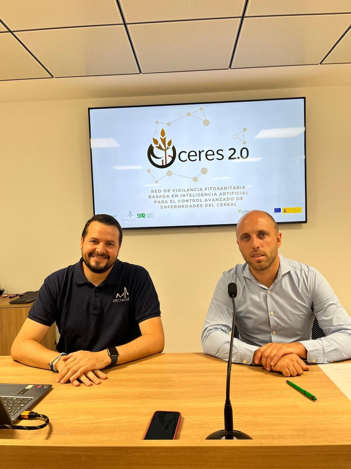 Responsables de ARAG-ASAJA, SAR y SpectralGeo en la presentación del proyecto