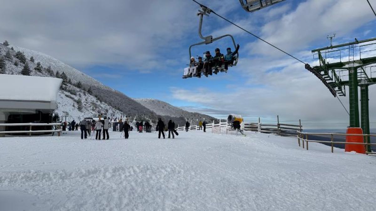 Comienza la temporada de esquí en La Rioja: 3.100 deportistas y 4 pistas abiertas en Valdezcaray