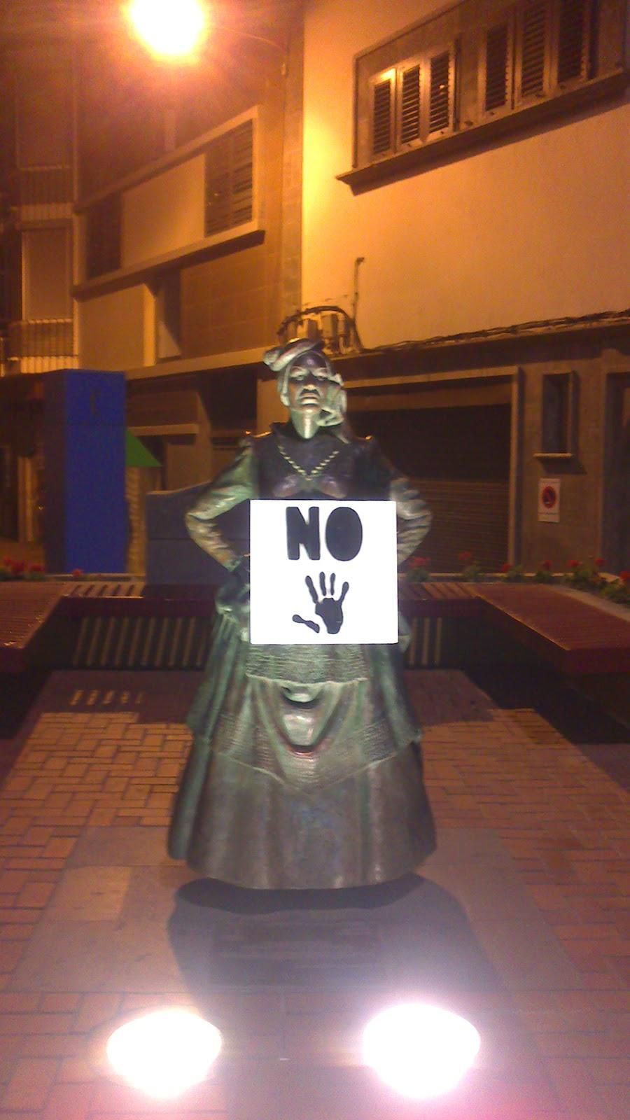 Estatuas contra el petróleo.