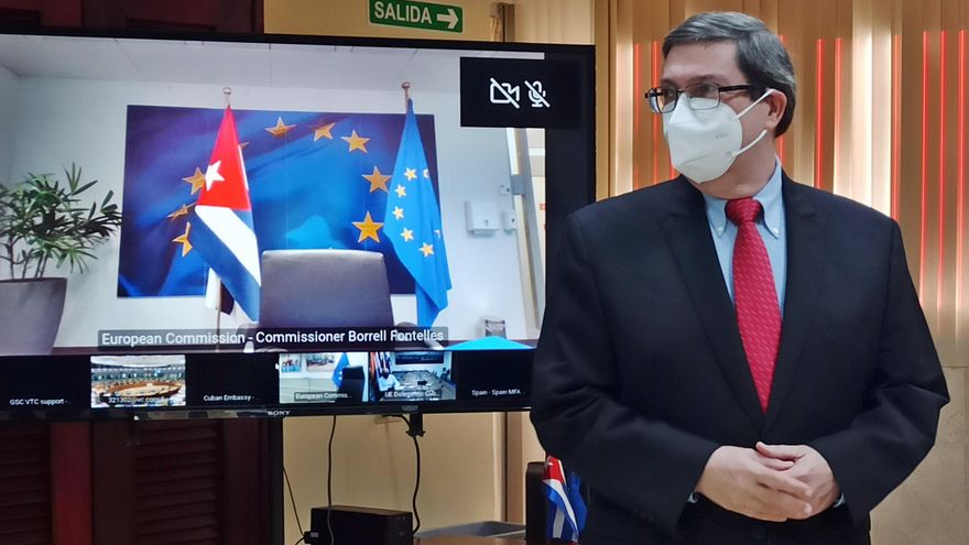 Cuba ofrece apoyo consular a los migrantes atrapados en Grecia para su retorno