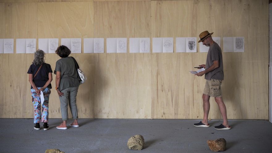 Exposición del artista Jordi Mitjà en una de las naves del Espacio Nyamnyam