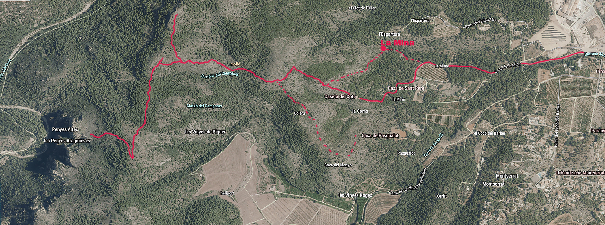 Indicació d’un possible itinerari per a pujar a les Penyes Aragoneses.