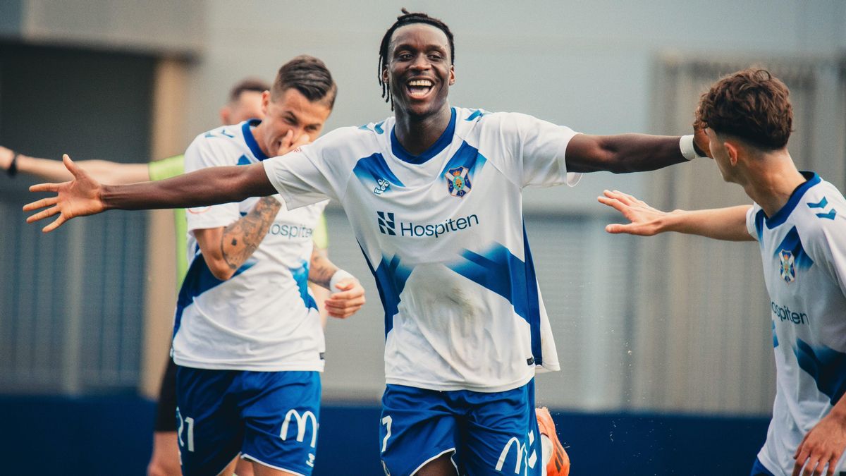 Salifo celebra su gol frente al Conquense