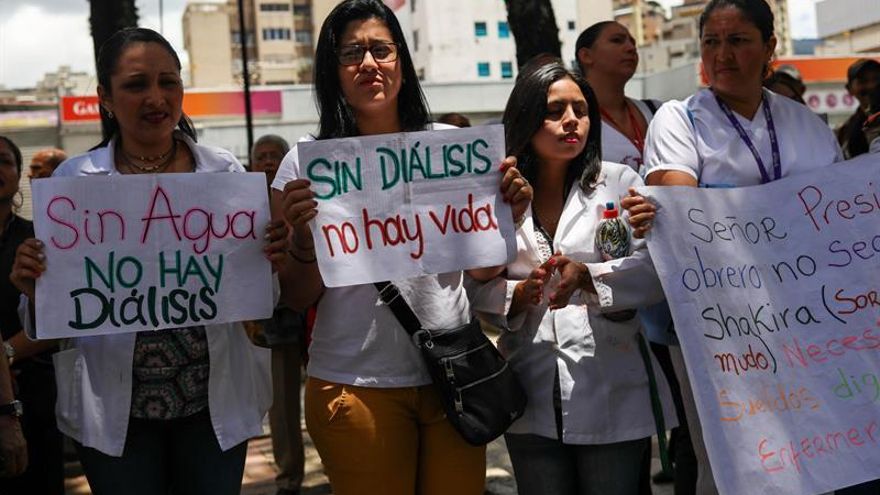 Emergencias de hospitales venezolanos sin medicinas esenciales, según sondeo