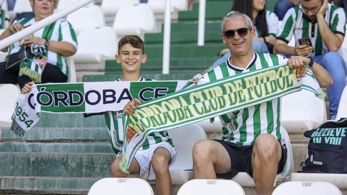 Grada Blanquiverde del Córdoba CF - Sporting de Gijón