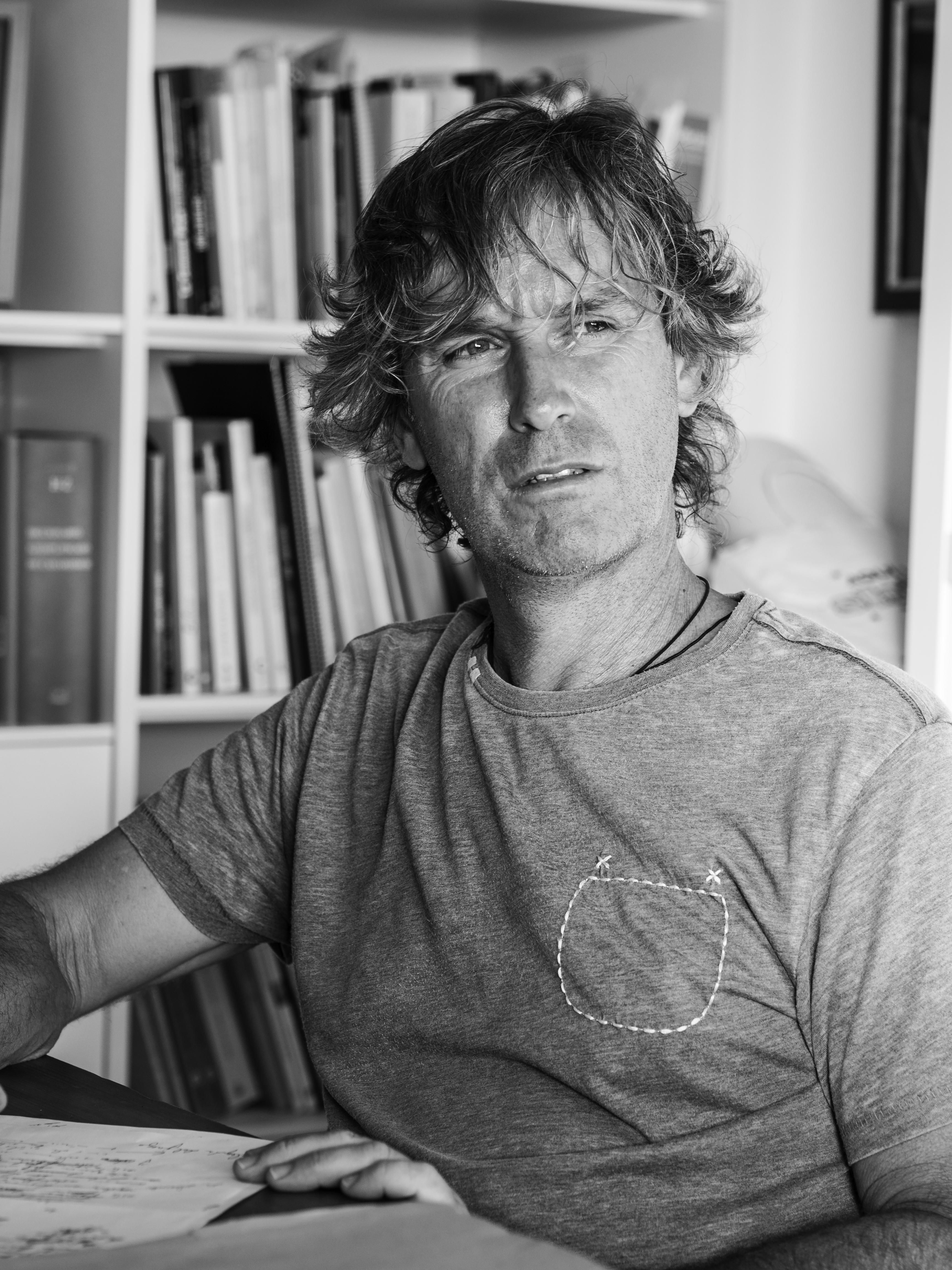 El poeta Ricardo Hernández Bravo.