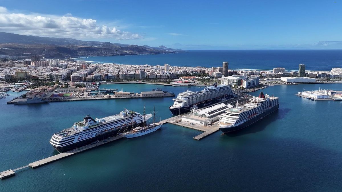 Los puertos de Las Palmas cierran 2025 con cifras récord de cruceristas y mercancías