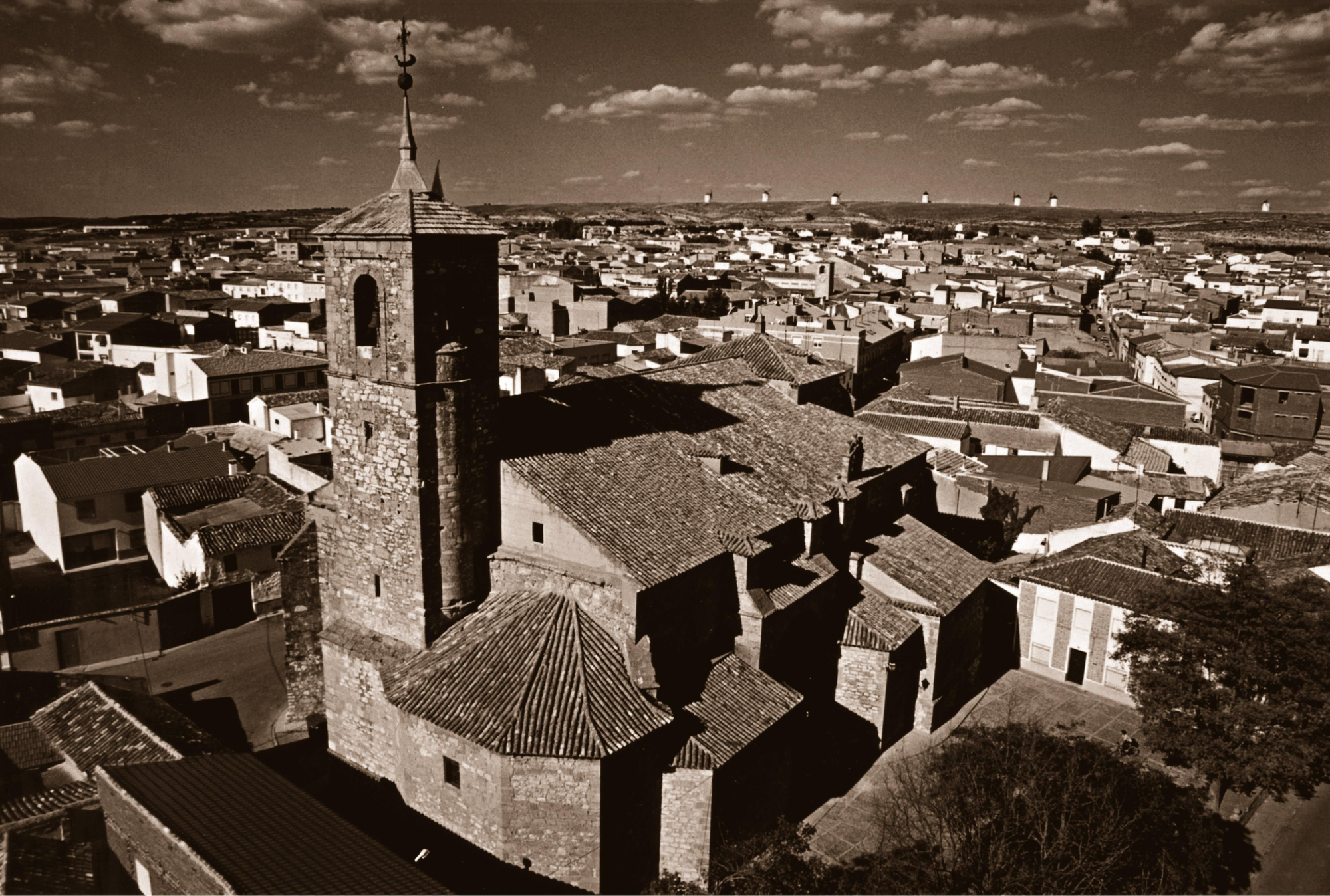 Mota del Cuervo (Cuenca). Años 60. Fondo Los Legados de la Tierra. Archivo de la Imagen de Castilla-La Mancha.
