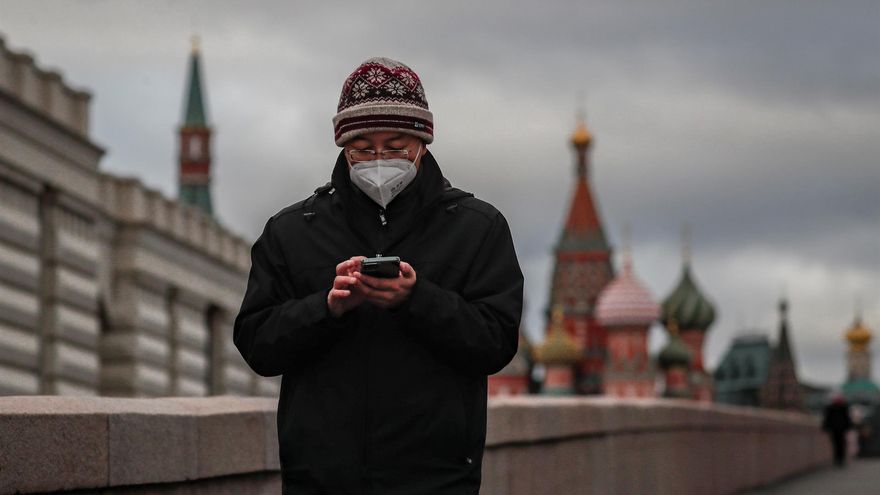 Rusia suma 1.254 muertes por covid-19 en un día, tercer récord consecutivo