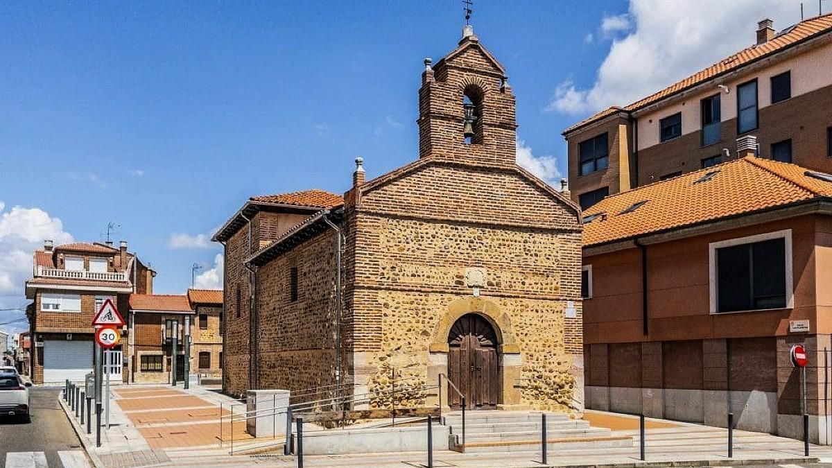 Juan Carlos Martínez ofrecerá este domingo en Trobajo del Camino un concierto de acordeón por la Hispanidad