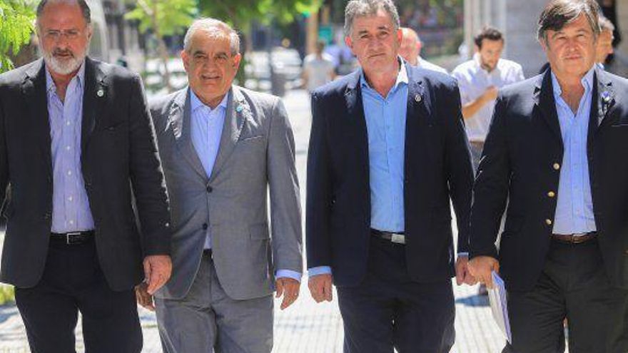 La Mesa de Enlace anticipó que "se desatará un conflicto" si el Gobierno aumenta retenciones o establece cupos a la exportación