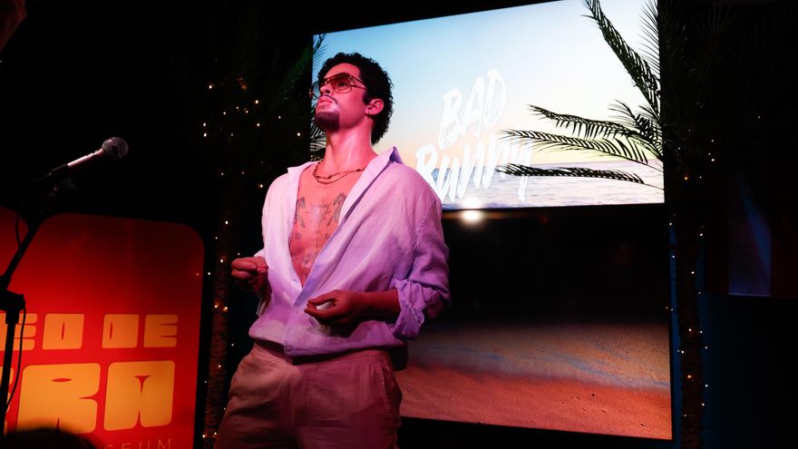 Bad Bunny se instala en el Museo de Cera de Madrid: así es la imagen del cantante puertorriqueño