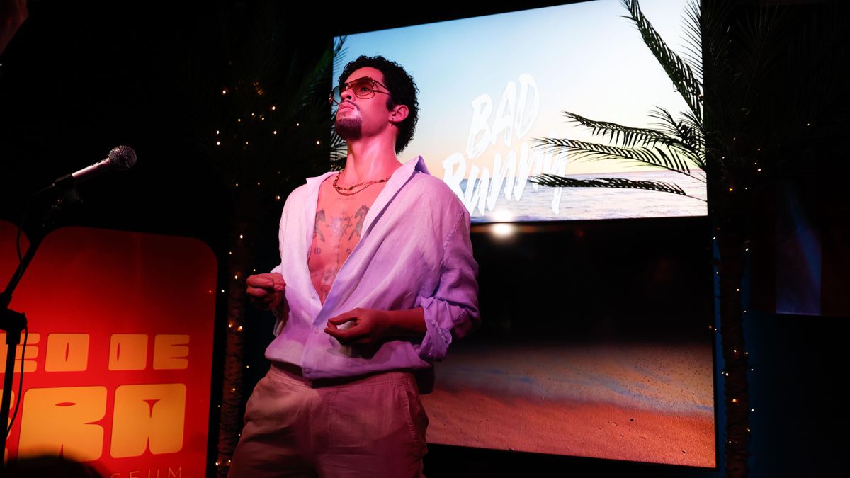 Bad Bunny se instala en el Museo de Cera de Madrid: así es la imagen del cantante puertorriqueño