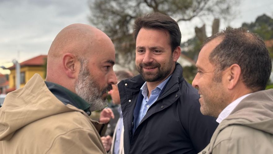 El presidente del PP, Álvaro Queipo en Ribadesella.