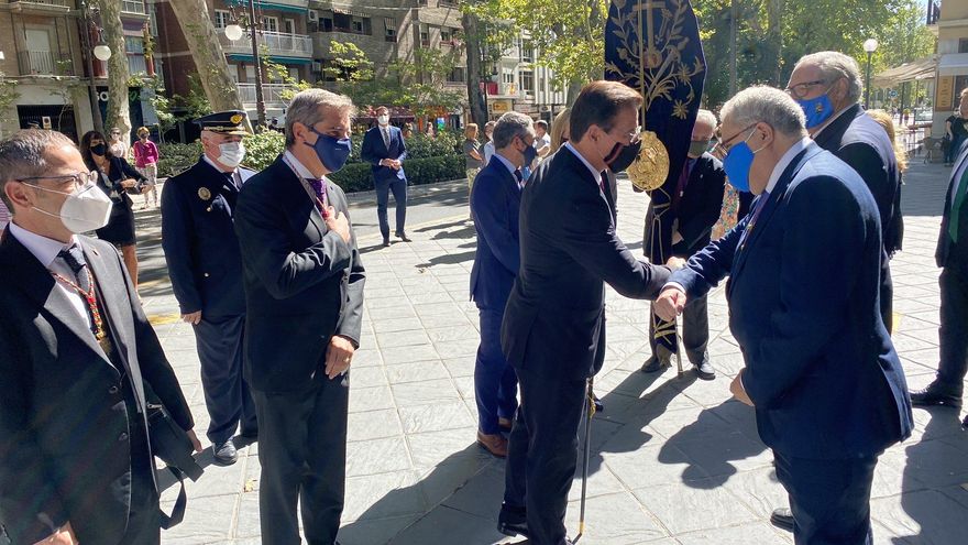 El Ayuntamiento de Granada investiga si su alcalde actuó con negligencia tras contagiarse de covid