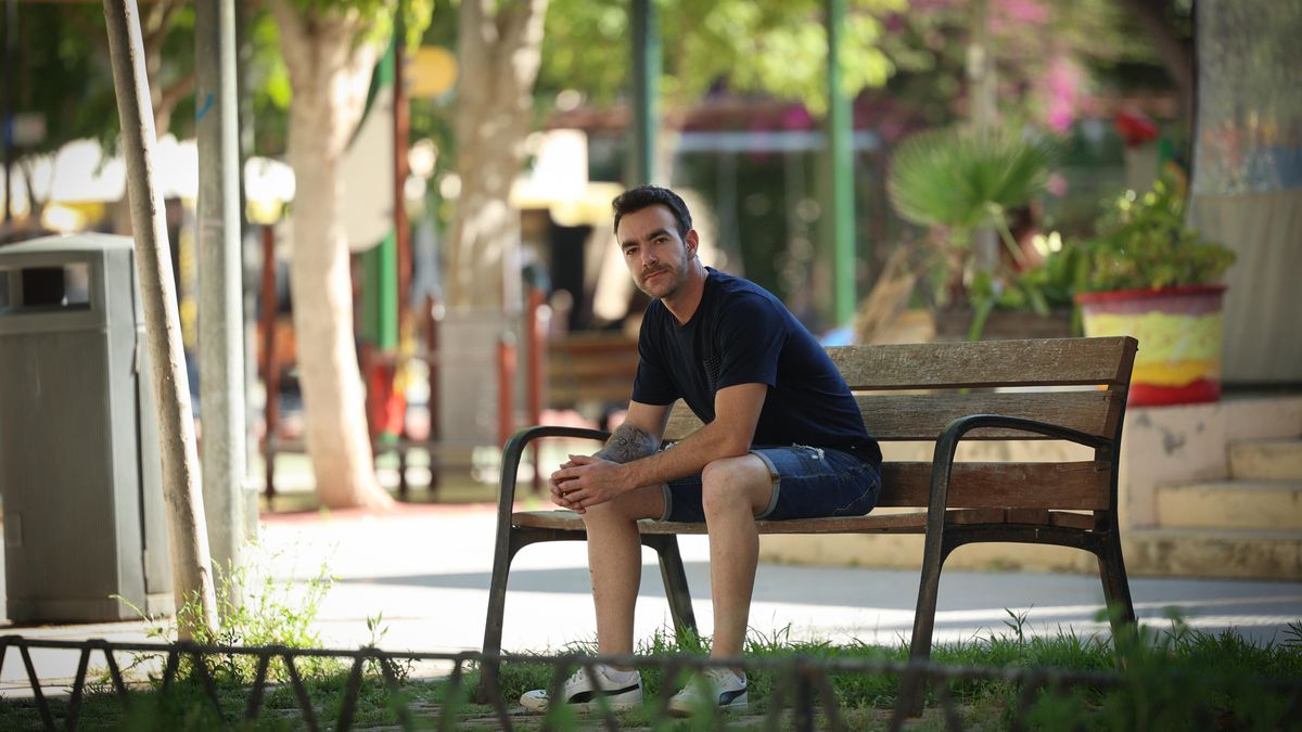 Vingut tiene dos trabajos para ahorrar y que le den una hipoteca.