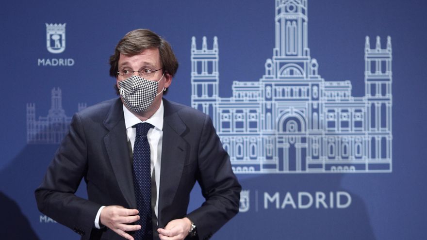 Almeida mantiene a la directora general que pagó gastos personales con una tarjeta del Colegio de Ingenieros: "No tiene que ver con el Ayuntamiento"