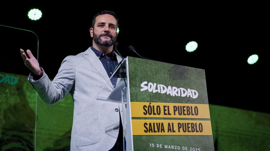 El nuevo secretario general de Solidaridad, Jordi de la Fuente, interviene durante un acto público conjunto del sindicato Solidaridad y VOX, en el Espacio VI, a 15 de marzo de 2025, en Madrid (España).