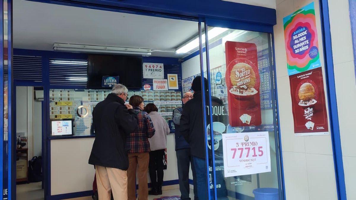 Administración de Lotería de Navidad situada en la Calle La Salina