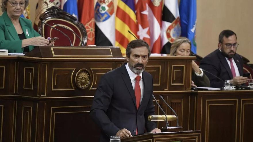 La denuncia con nocturnidad que lleva al banquillo al senador Pedro Sanginés, al que Coalición Canaria aforó ante el Supremo