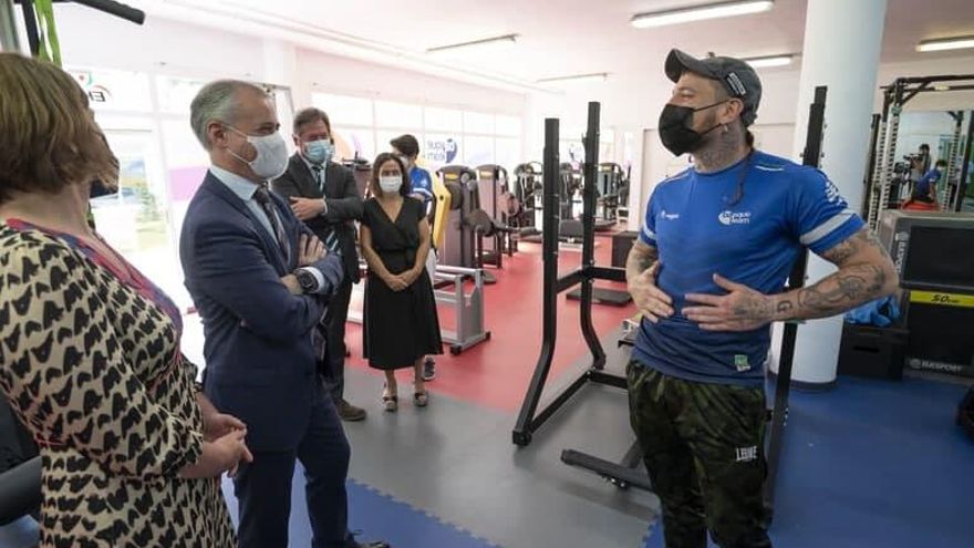 Urkullu, a los jóvenes tras el repunte de contagios: "Quienes se dicen adultos deben ser adultos para todo"