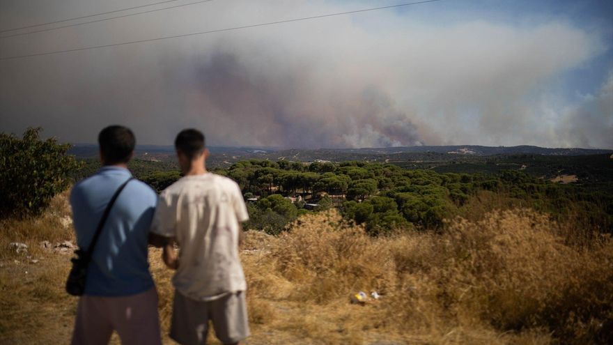 El incendio de Niebla sigue fuera de control tras dejar 25.000 hectáreas calcinadas y cerca de 700 desalojados
