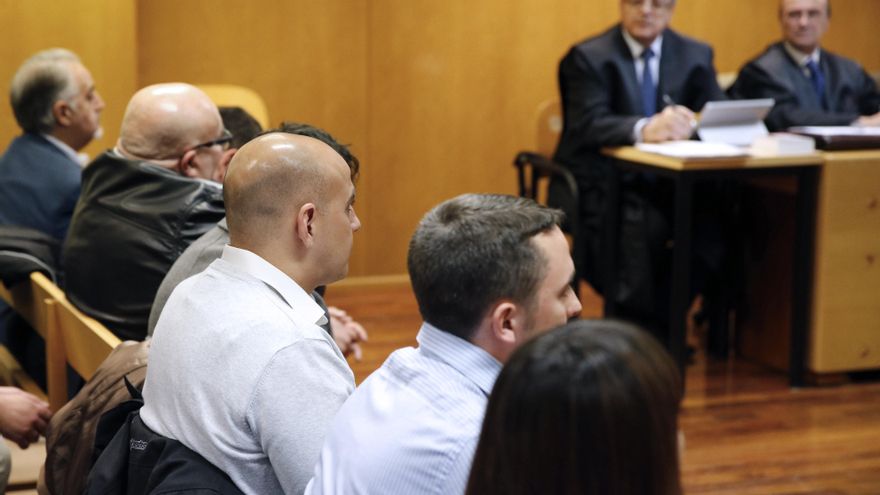 La Justicia vuelve a suspender el ingreso en prisión de los neofascistas que asaltaron Blanquerna