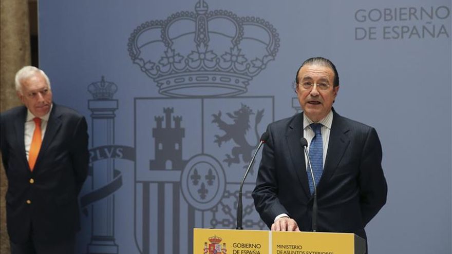 El secretario para la UE apuesta por poner orden y cerrar el tráfico ilegal de personas