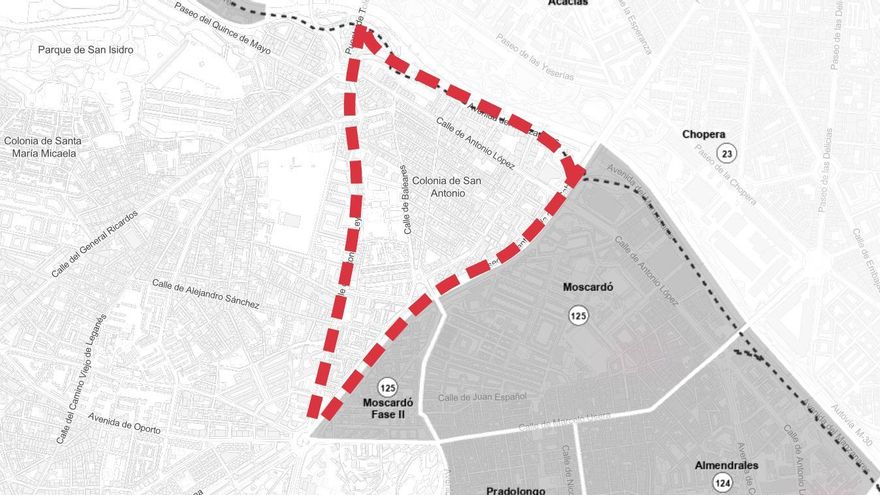 Almeida pregunta si debe extender los parquímetros por Carabanchel: abierta la votación en el barrio de Comillas