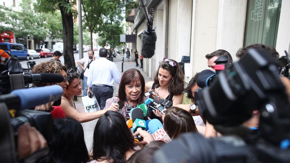 La presidenta del PSOE anuncia una nueva posición del partido sobre el Tratado UE-Canadá y dice que no lo apoyará