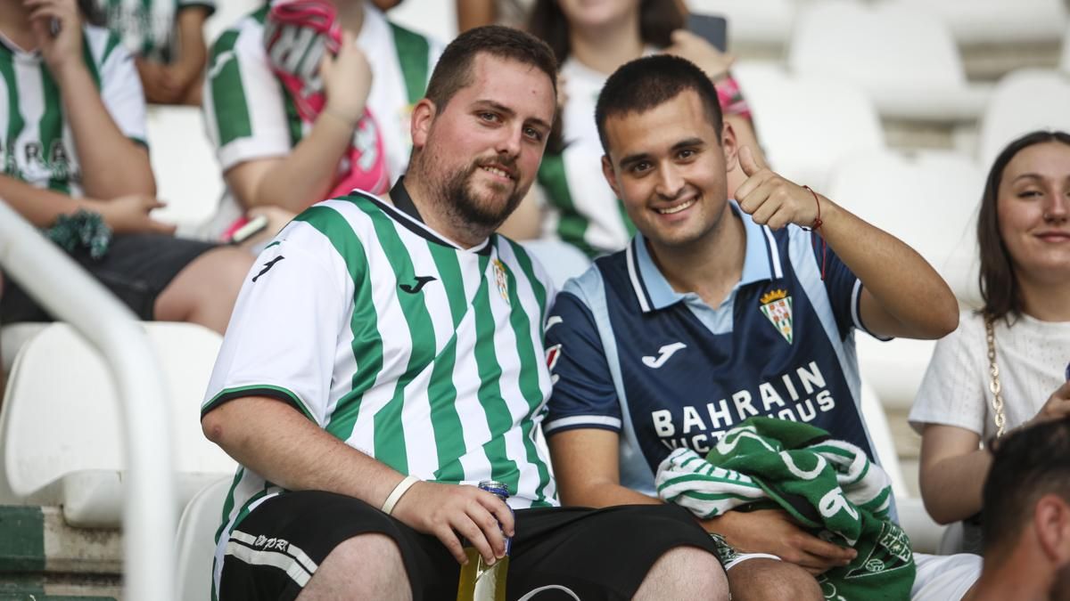 Grada Blanquiverde del Córdoba CF - SD Huesca