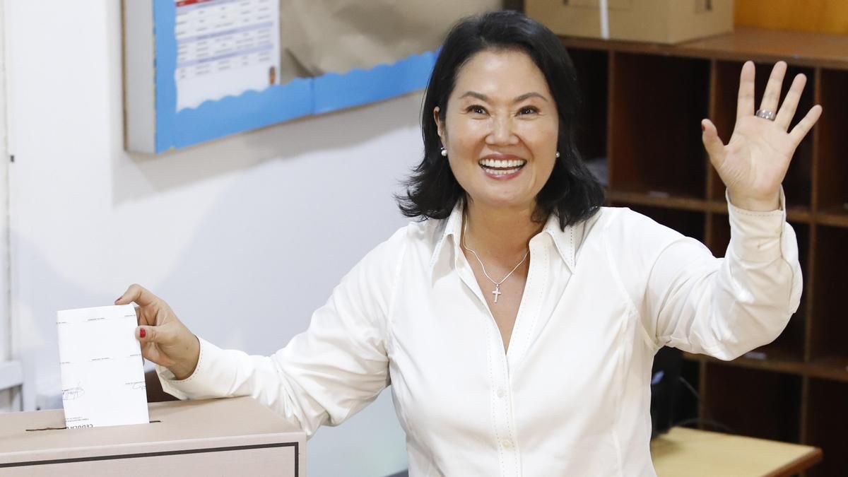 Keiko Fujimori llega en cabeza a la segunda vuelta de las elecciones en Perú, según las encuestas