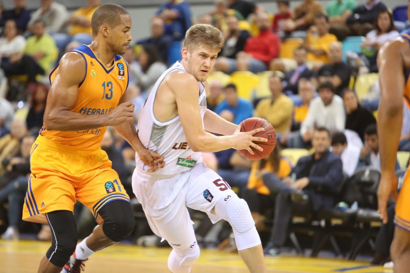 Partido de Eurocup entre el Gran Canaria y el Lietkabeli (ALEJANDRO RAMOS)