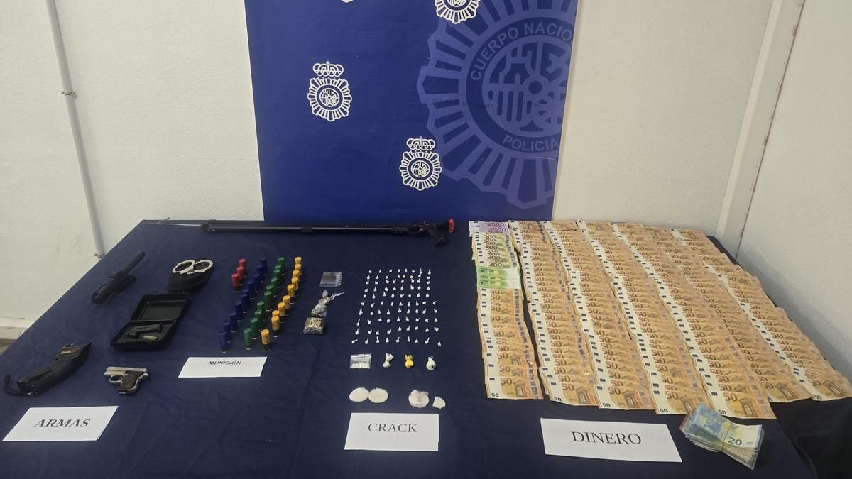 La Policía detiene a tres personas por vender crack y cocaína en Puerto de la Cruz