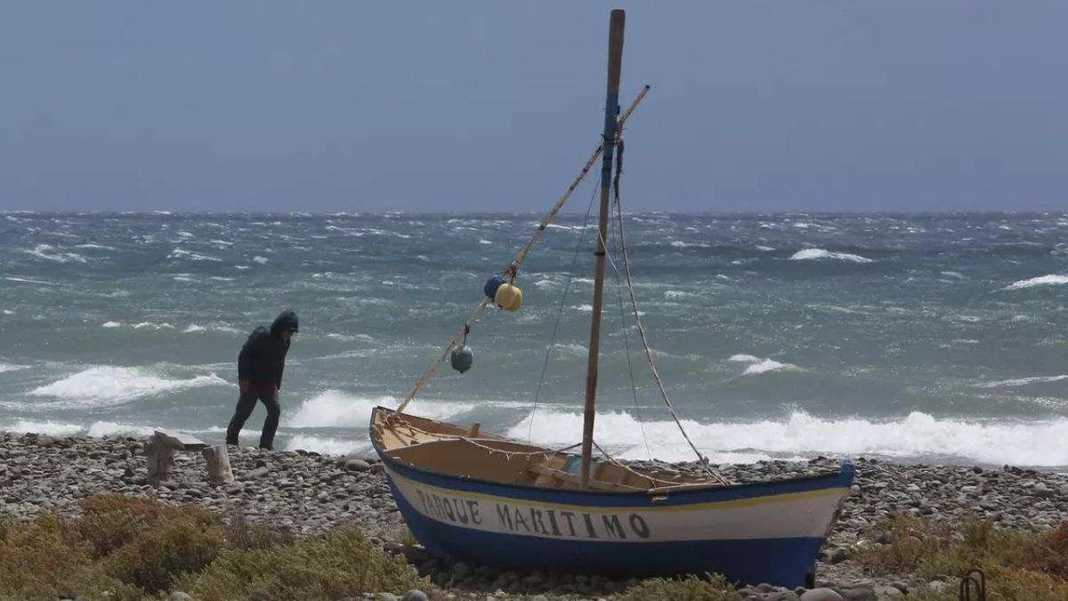 Lluvias débiles y temperaturas sin cambios: el tiempo de este jueves en Canarias, isla por isla