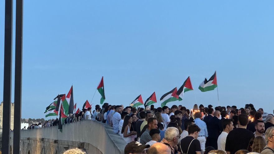 La plataforma propalestina aclara que la coincidencia con la procesión en el Puente Romano fue casual