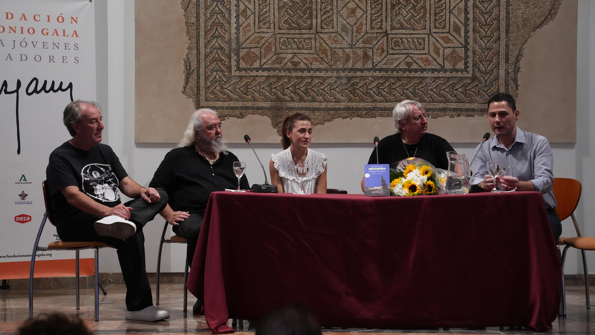 Presentación del libro 'Mezquita, Califas del Rock', de Irene Bueno