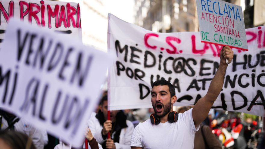 Reacción en cadena: el deterioro de Atención Primaria pone en jaque a todo el sistema sanitario