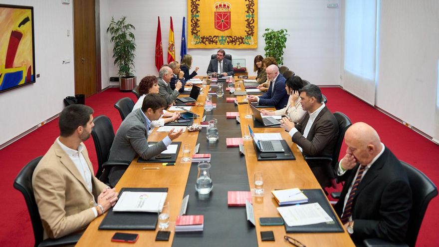 El Parlamento de Navarra suspenderá su actividad el día de la huelga general por la vivienda a petición de los socios de Chivite