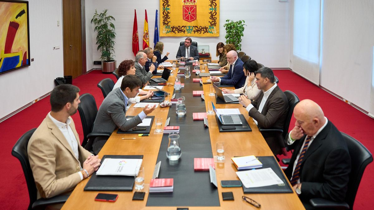 El Parlamento de Navarra suspenderá su actividad el día de la huelga general por la vivienda a petición de los socios de Chivite