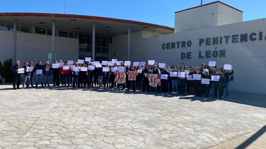 Concentración en el Centro Penitenciario de Mansilla de las Mulas.