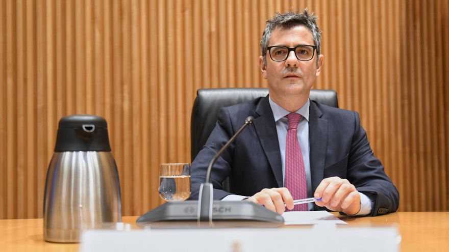 Archivo - El ministro de la Presidencia, Justicia y Relaciones con las Cortes, Félix Bolaños, durante el acto de presentación del sello del Grupo Social ONCE, en el Congreso de los Diputados, a 28 de febrero de 2024, en Madrid (España).