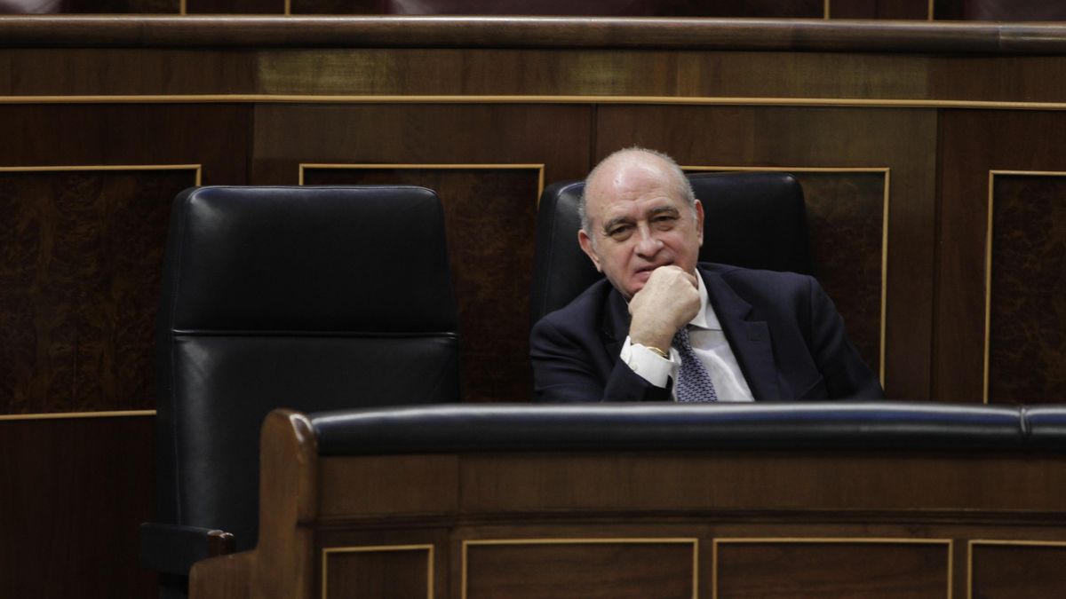 Sindicatos policiales y asociaciones de guardias civiles, divididos sobre la Ley de Seguridad Privada