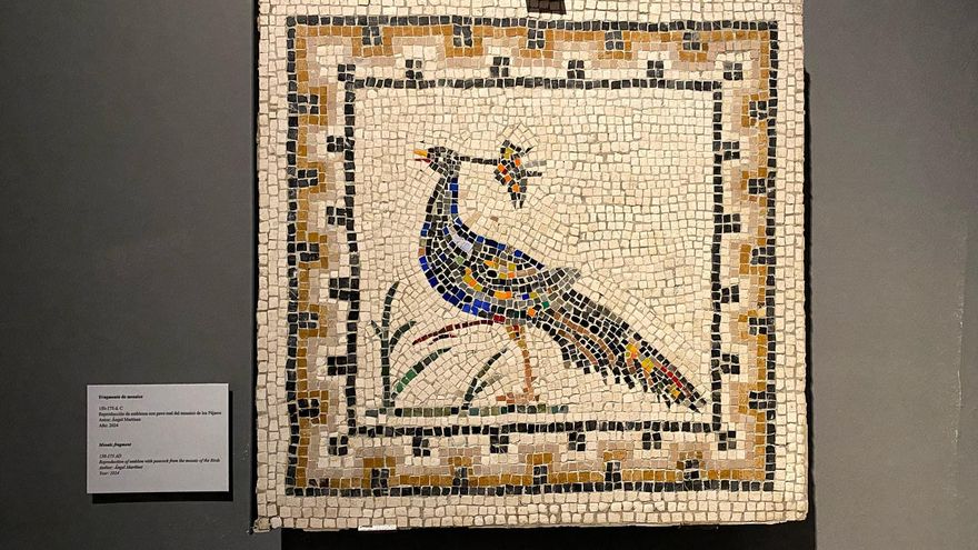 Un mosaico del siglo II se une a la colección permanente de Itálica