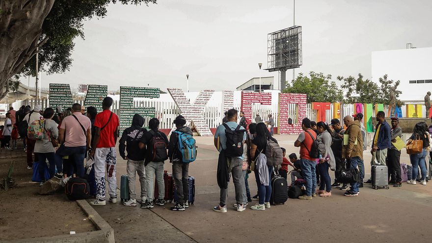 Preocupación de migrantes y empresarios en frontera México-EEUU tras renuncia de Biden