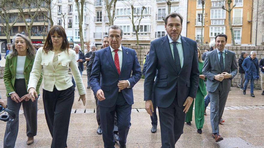 El PNV elige al sociólogo, empresario y presidente de la Vital Jon Urresti, de 59 años, como candidato en Vitoria