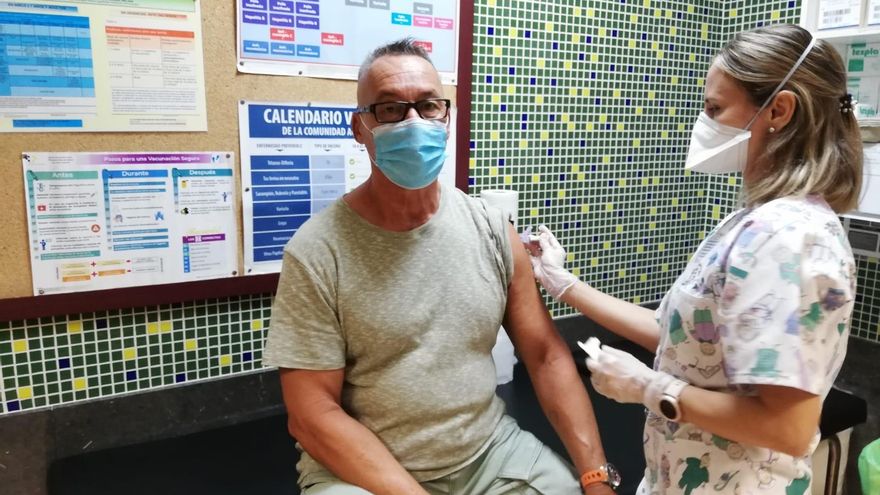 Récord de vacunación contra la gripe en el mes de noviembre en Tenerife con 95.989 personas inmunizadas