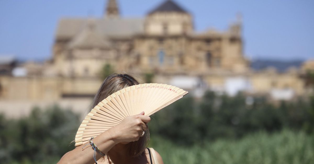 Tiempo anticiclónico y temperaturas significativamente elevadas para este sábado