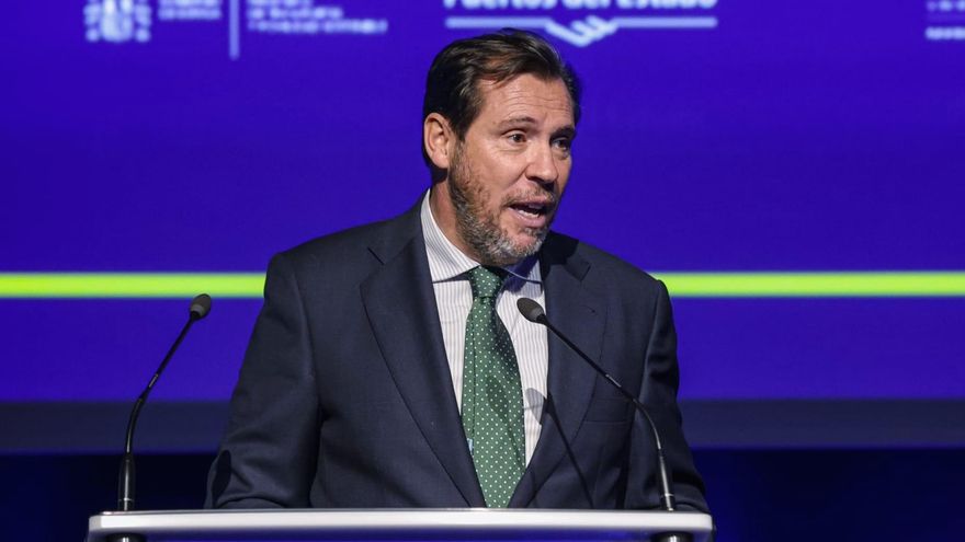 El ministro de Transportes y Movilidad Sostenible, Óscar Puente, interviene en el I Congreso Nacional del Sector Portuario